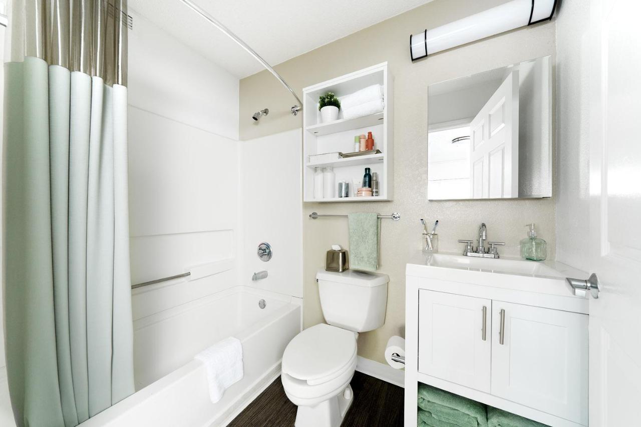 Intown Suites Extended Stay Clearwater Fl Bagian luar foto