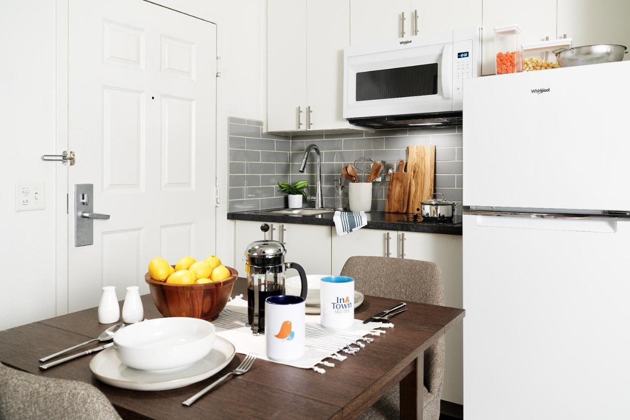 Intown Suites Extended Stay Clearwater Fl Bagian luar foto